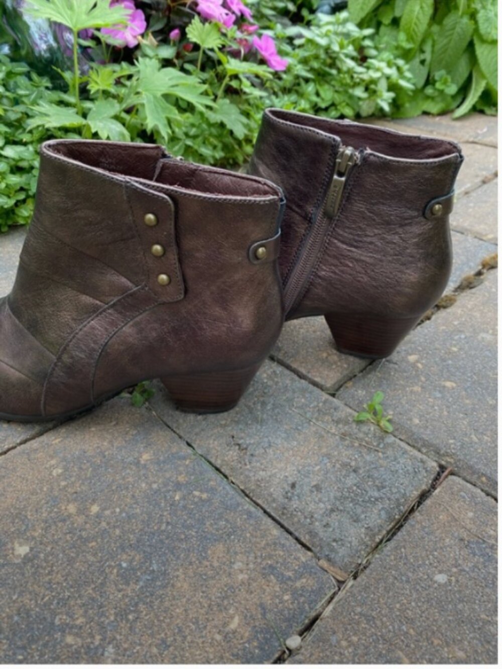 Earth BRONZE Leather Boots, 9B Summer Sale - Picture 2 of 7